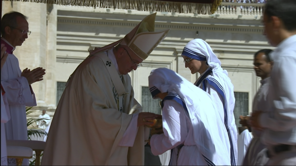 MADRE TERESA LA SANTA DEI POVERI